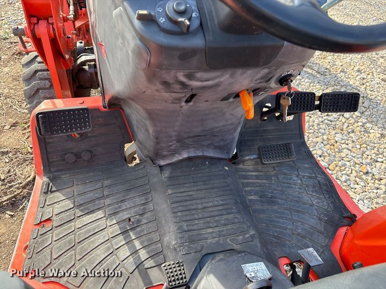 image for item OB9544 2007 Kubota B3200 HST MFWD tractor