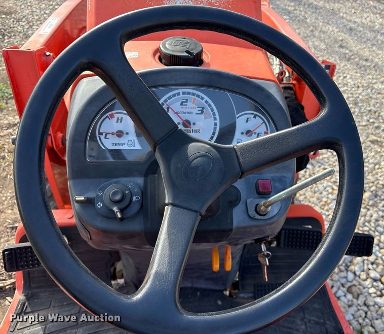 image for item OB9544 2007 Kubota B3200 HST MFWD tractor