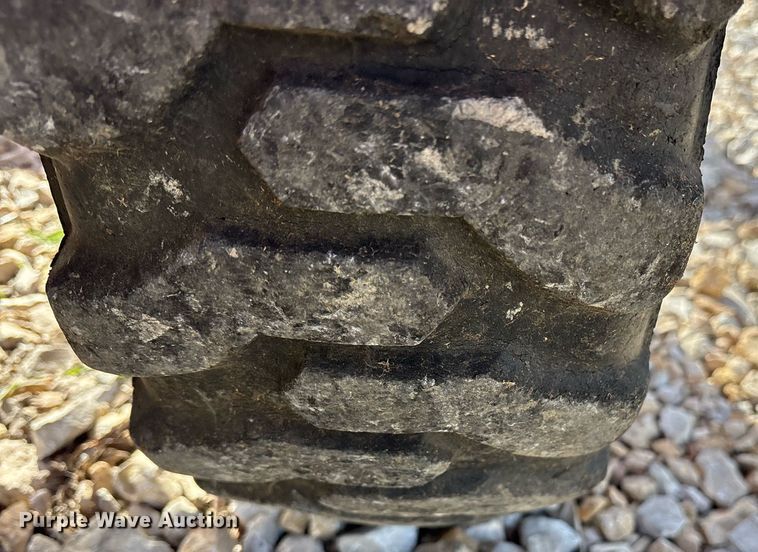 image for item OB9544 2007 Kubota B3200 HST MFWD tractor