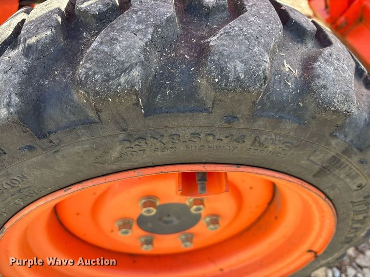 image for item OB9544 2007 Kubota B3200 HST MFWD tractor