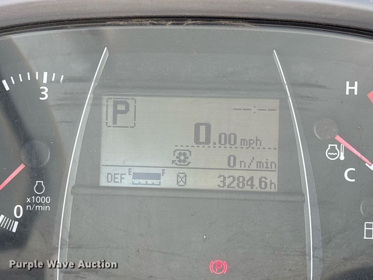 image for item OB9547 2015 Kubota M5-111D MFWD tractor