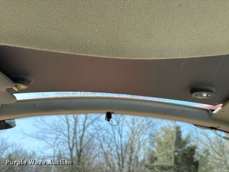 image for item OB9547 2015 Kubota M5-111D MFWD tractor