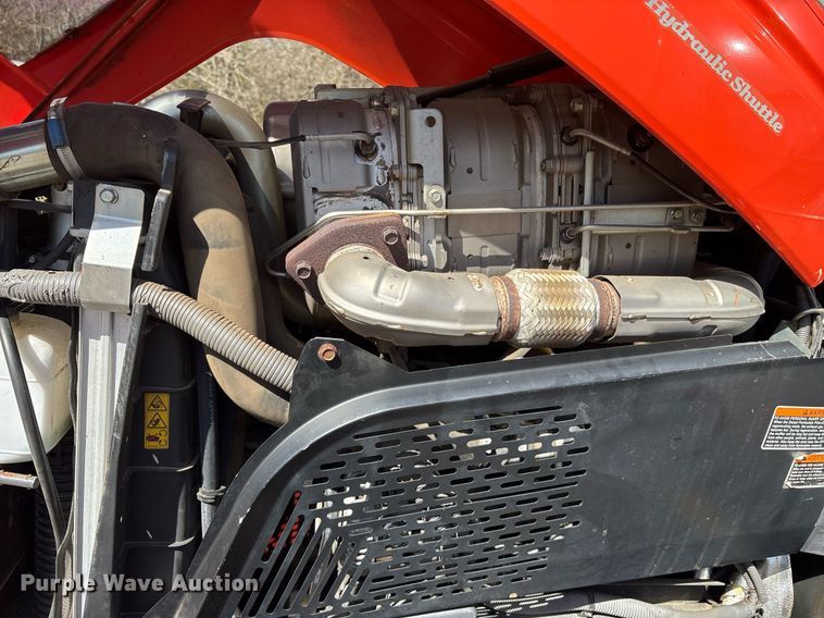 image for item OB9547 2015 Kubota M5-111D MFWD tractor