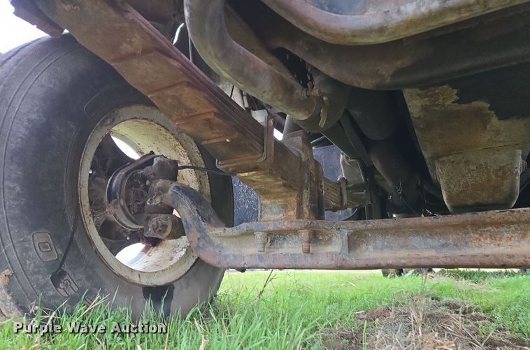 image for item OG9022 1973 Ford 9000 grain truck