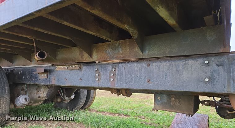 image for item OG9022 1973 Ford 9000 grain truck