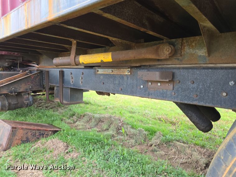 image for item OG9022 1973 Ford 9000 grain truck