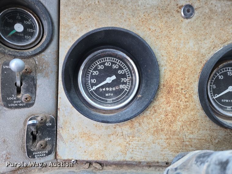 image for item OG9022 1973 Ford 9000 grain truck