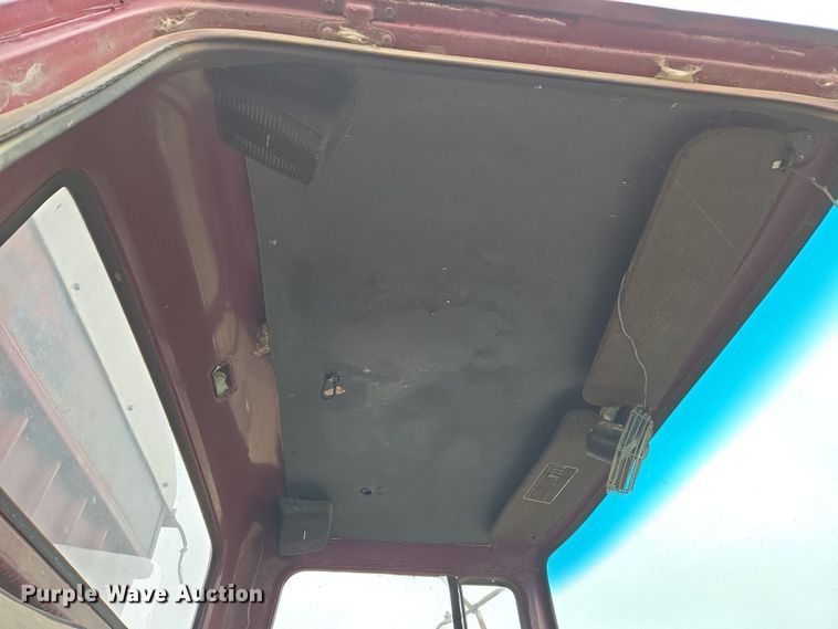 image for item OG9022 1973 Ford 9000 grain truck