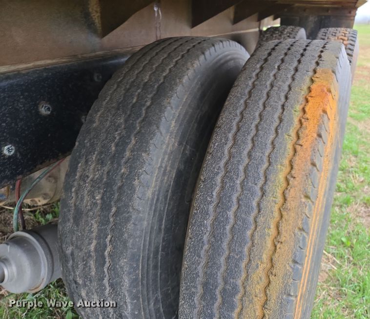 image for item OG9022 1973 Ford 9000 grain truck