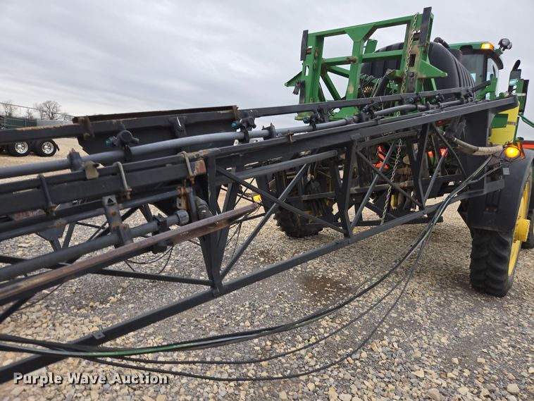 image for item YA0391 2006 John Deere 4710 sprayer