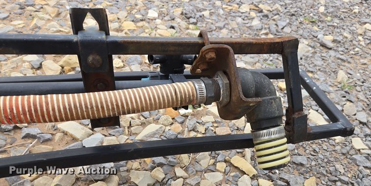 image for item YA0391 2006 John Deere 4710 sprayer