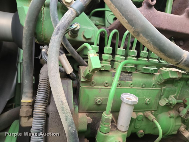 image for item YA0391 2006 John Deere 4710 sprayer