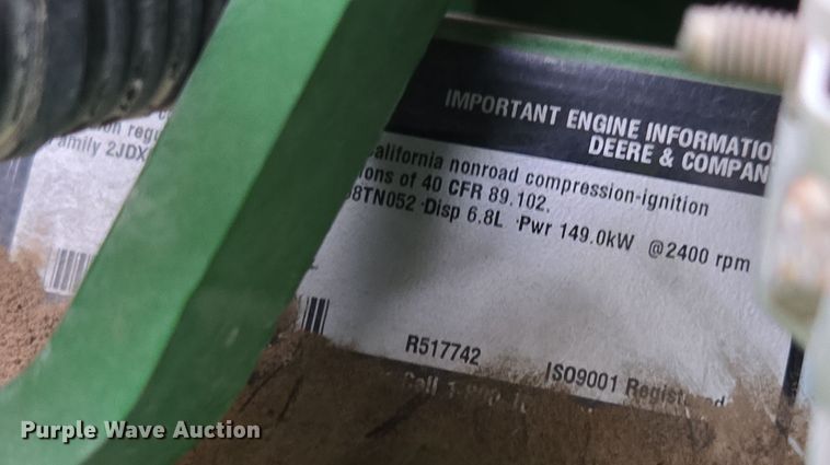 image for item YA0391 2006 John Deere 4710 sprayer