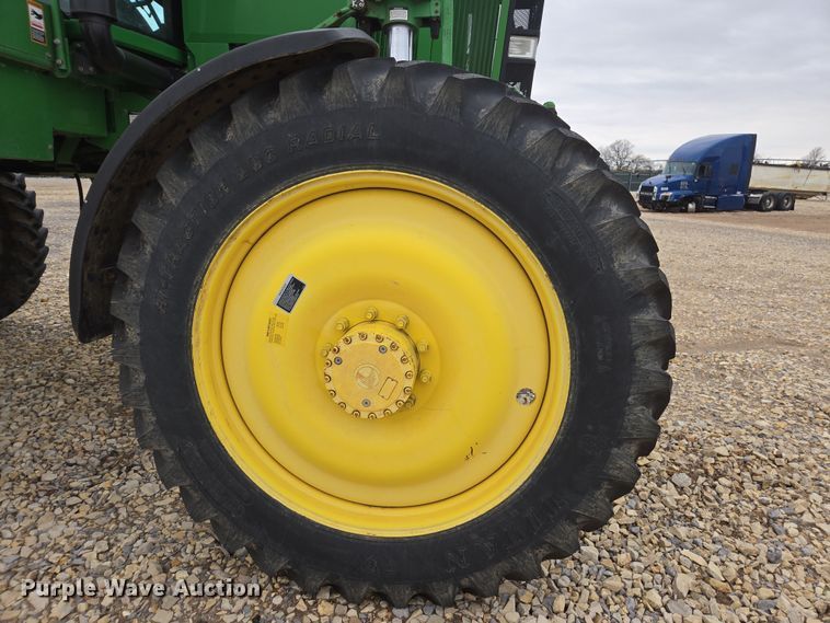 image for item YA0391 2006 John Deere 4710 sprayer