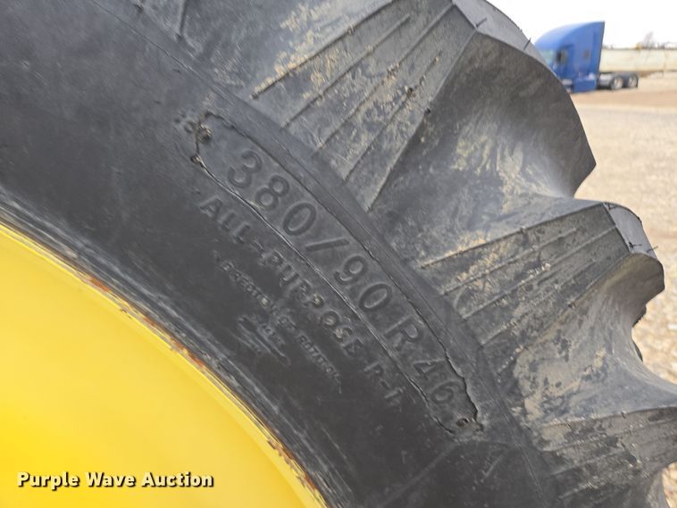 image for item YA0391 2006 John Deere 4710 sprayer