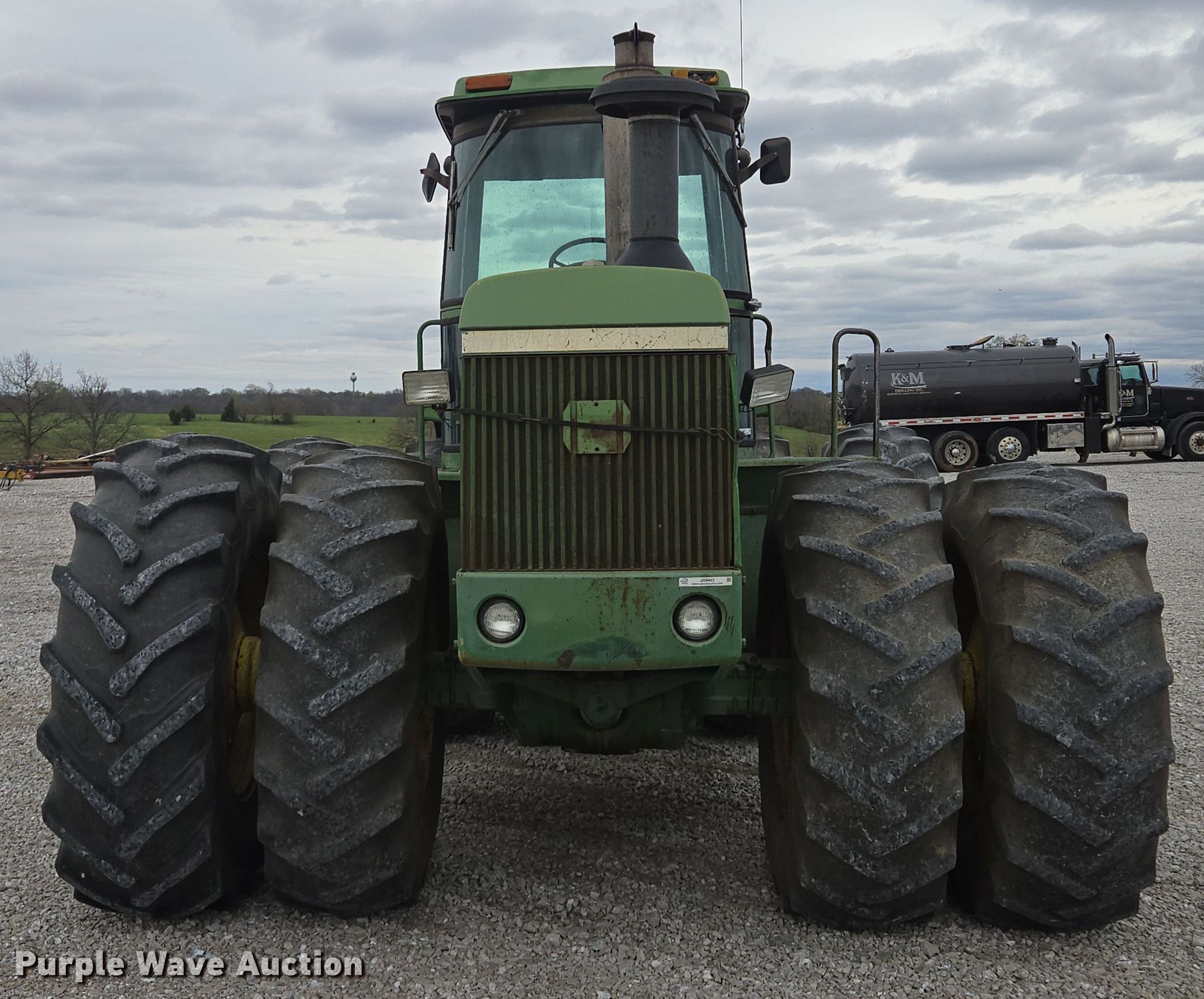 ういろう✕4 John Deere 8630 4WD tractor in Grain Valley, MO | Item
