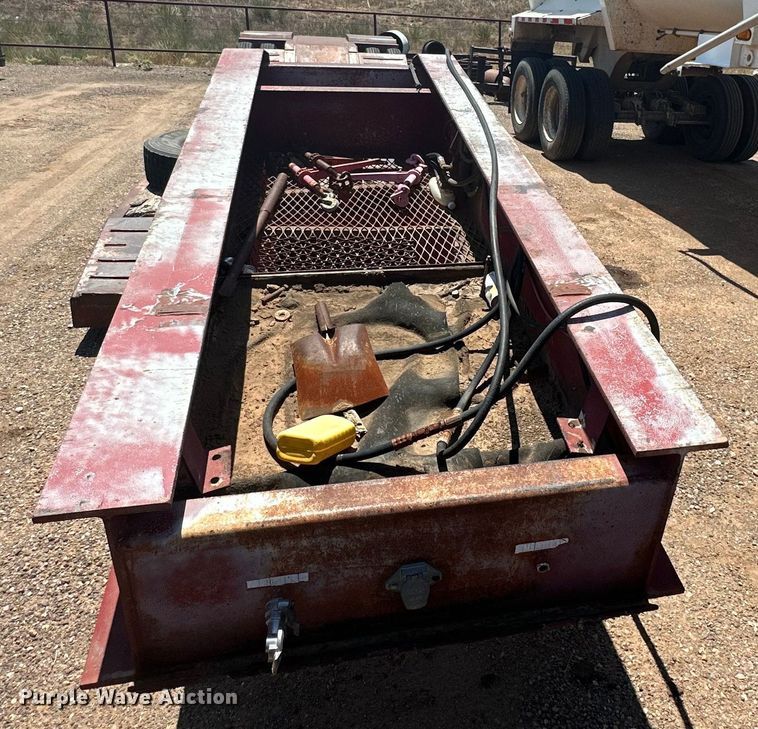 image for item DK6734 1996 Witzco Challenger RG-35 lowboy equipment trailer