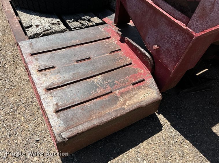 image for item DK6734 1996 Witzco Challenger RG-35 lowboy equipment trailer