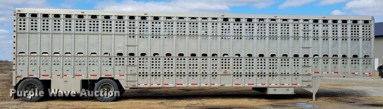 image for item DN3713 2007 M.H. Eby livestock trailer