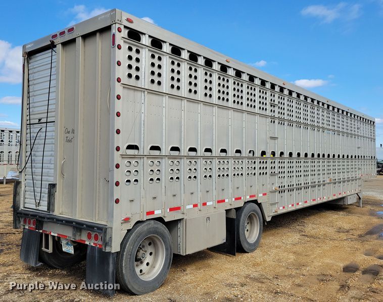 image for item DN3713 2007 M.H. Eby livestock trailer