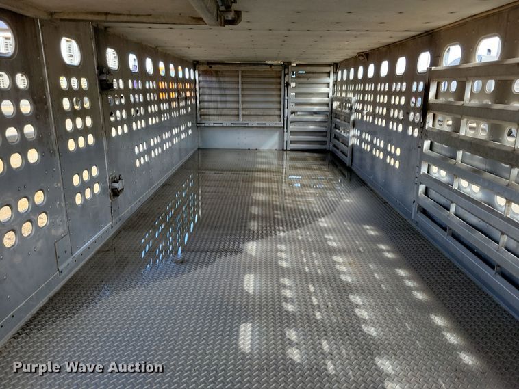 image for item DN3713 2007 M.H. Eby livestock trailer