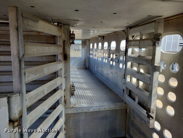 image for item DN3713 2007 M.H. Eby livestock trailer