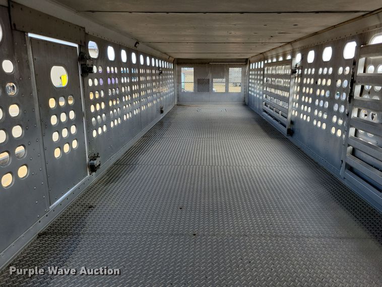 image for item DN3713 2007 M.H. Eby livestock trailer