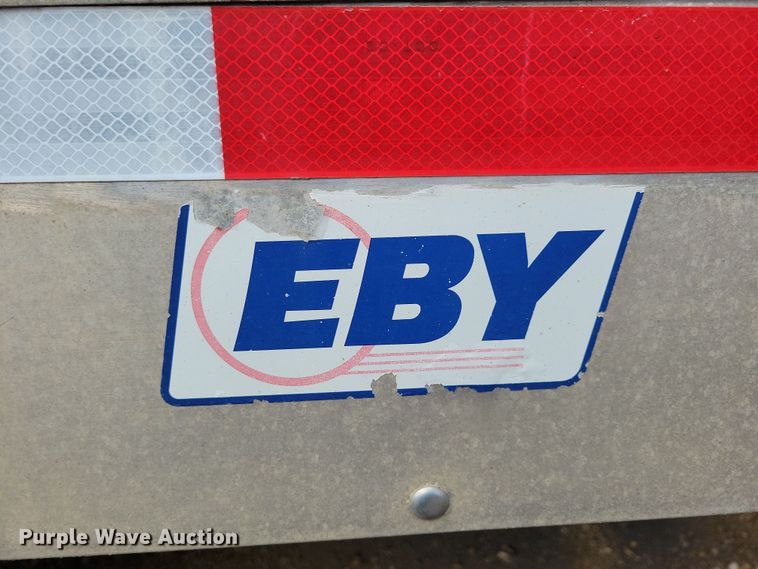 image for item DN3713 2007 M.H. Eby livestock trailer