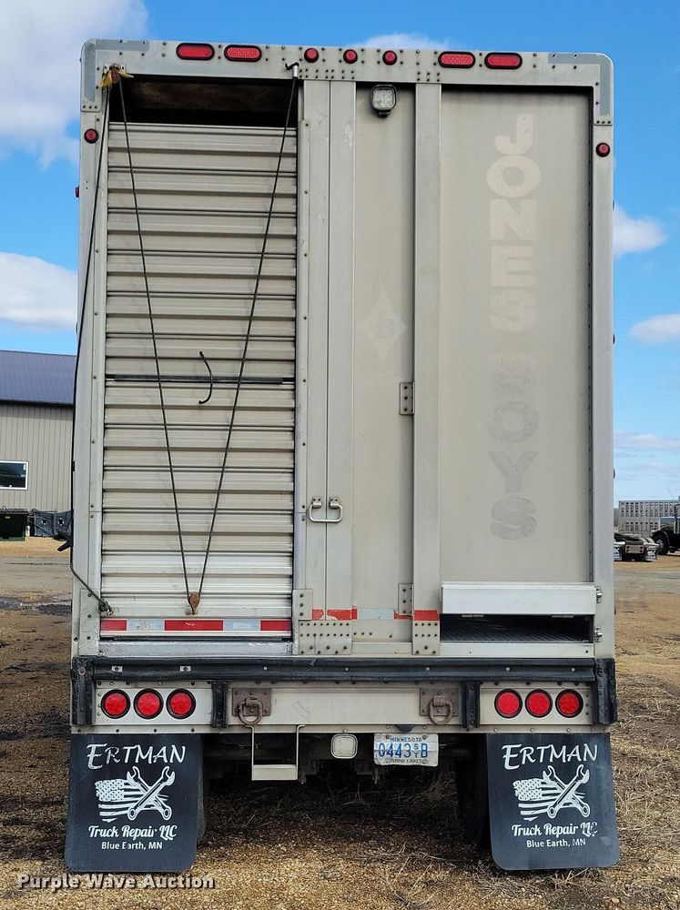 image for item DN3714 2007 Wilson PSDCL-402P livestock trailer