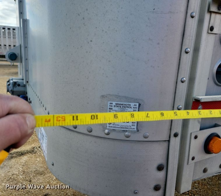 image for item DN3714 2007 Wilson PSDCL-402P livestock trailer