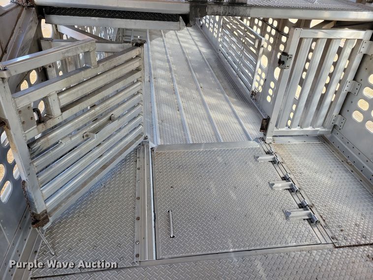 image for item DN3714 2007 Wilson PSDCL-402P livestock trailer