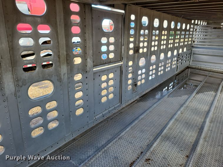 image for item DN3714 2007 Wilson PSDCL-402P livestock trailer