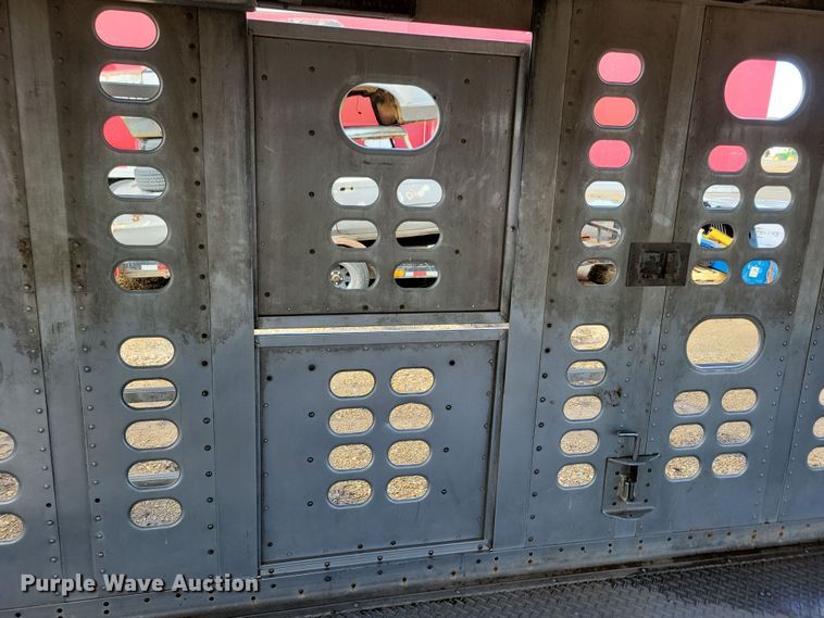 image for item DN3714 2007 Wilson PSDCL-402P livestock trailer