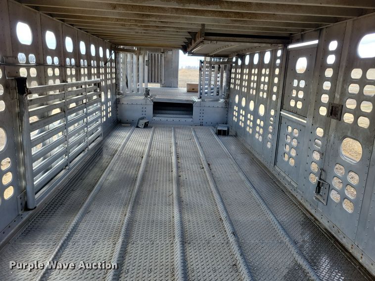 image for item DN3714 2007 Wilson PSDCL-402P livestock trailer