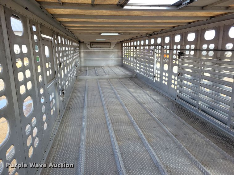 image for item DN3714 2007 Wilson PSDCL-402P livestock trailer