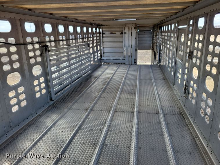 image for item DN3714 2007 Wilson PSDCL-402P livestock trailer