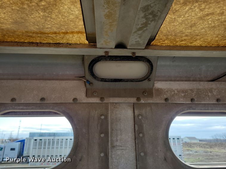 image for item DN3714 2007 Wilson PSDCL-402P livestock trailer