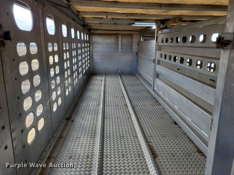 image for item DN3714 2007 Wilson PSDCL-402P livestock trailer
