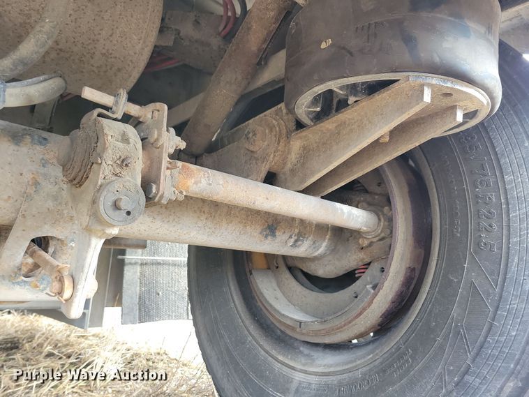 image for item DN3714 2007 Wilson PSDCL-402P livestock trailer