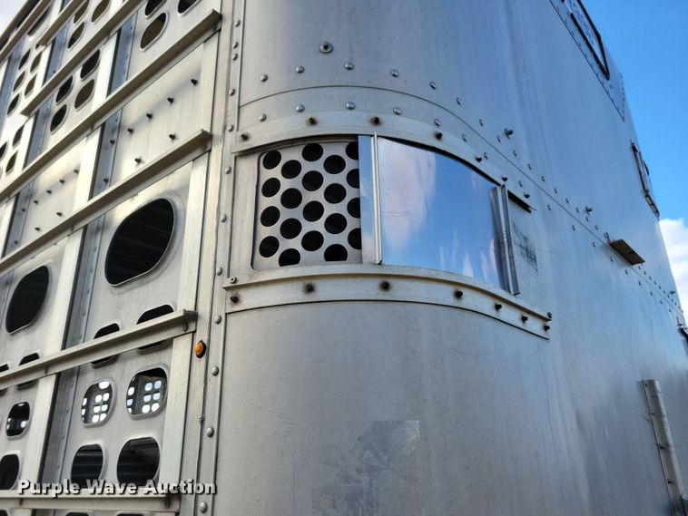 image for item DN3715 2010 Wilson PSDCL-402P livestock trailer