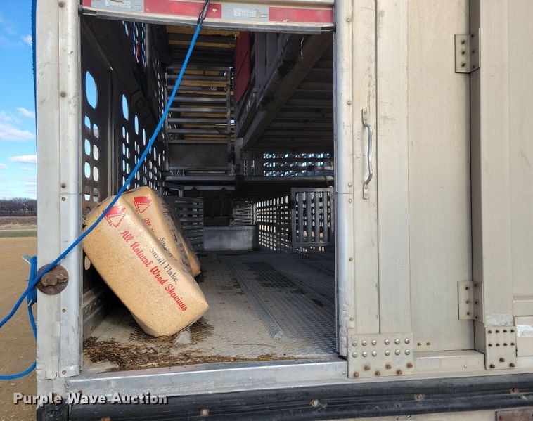 image for item DN3715 2010 Wilson PSDCL-402P livestock trailer