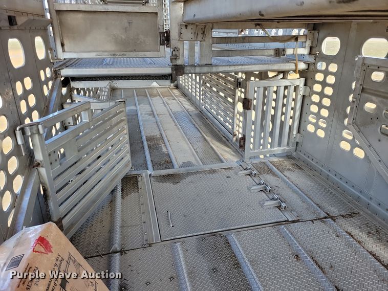 image for item DN3715 2010 Wilson PSDCL-402P livestock trailer