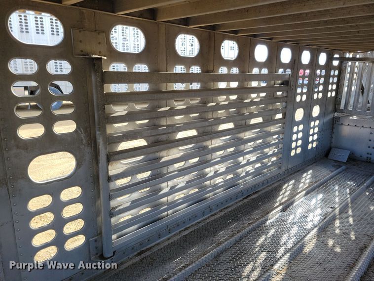 image for item DN3715 2010 Wilson PSDCL-402P livestock trailer