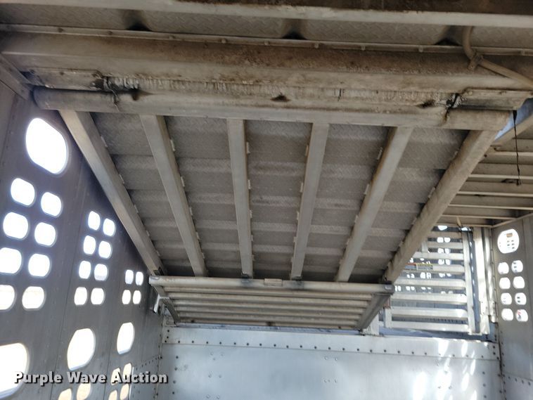 image for item DN3715 2010 Wilson PSDCL-402P livestock trailer