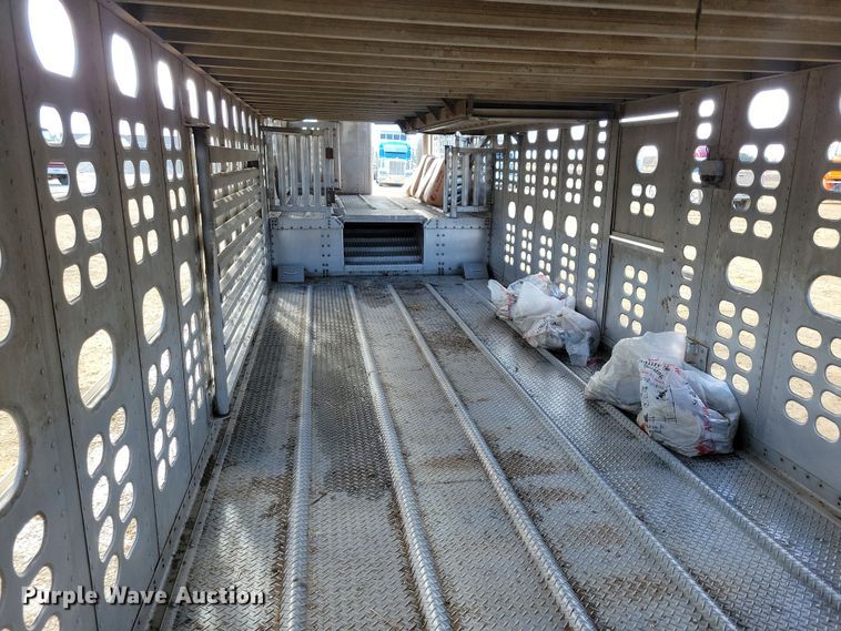 image for item DN3715 2010 Wilson PSDCL-402P livestock trailer
