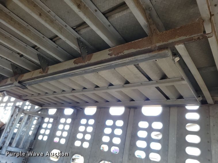 image for item DN3715 2010 Wilson PSDCL-402P livestock trailer