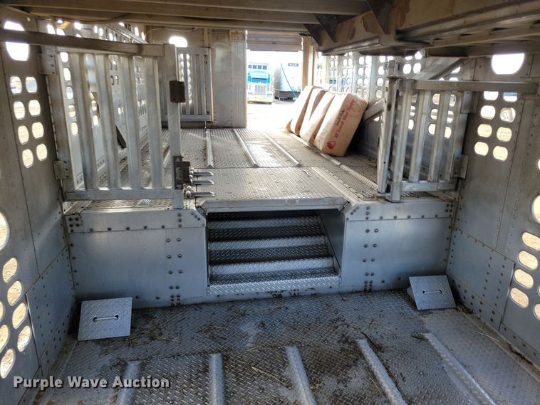 image for item DN3715 2010 Wilson PSDCL-402P livestock trailer