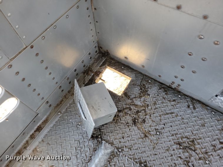 image for item DN3715 2010 Wilson PSDCL-402P livestock trailer