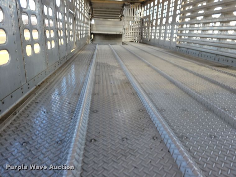 image for item DN3715 2010 Wilson PSDCL-402P livestock trailer