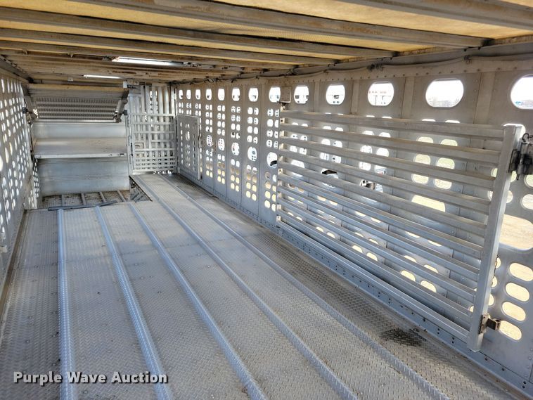 image for item DN3715 2010 Wilson PSDCL-402P livestock trailer